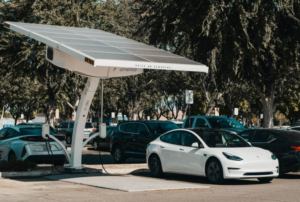 Read more about the article 7 Benefits of Solar EV Charging